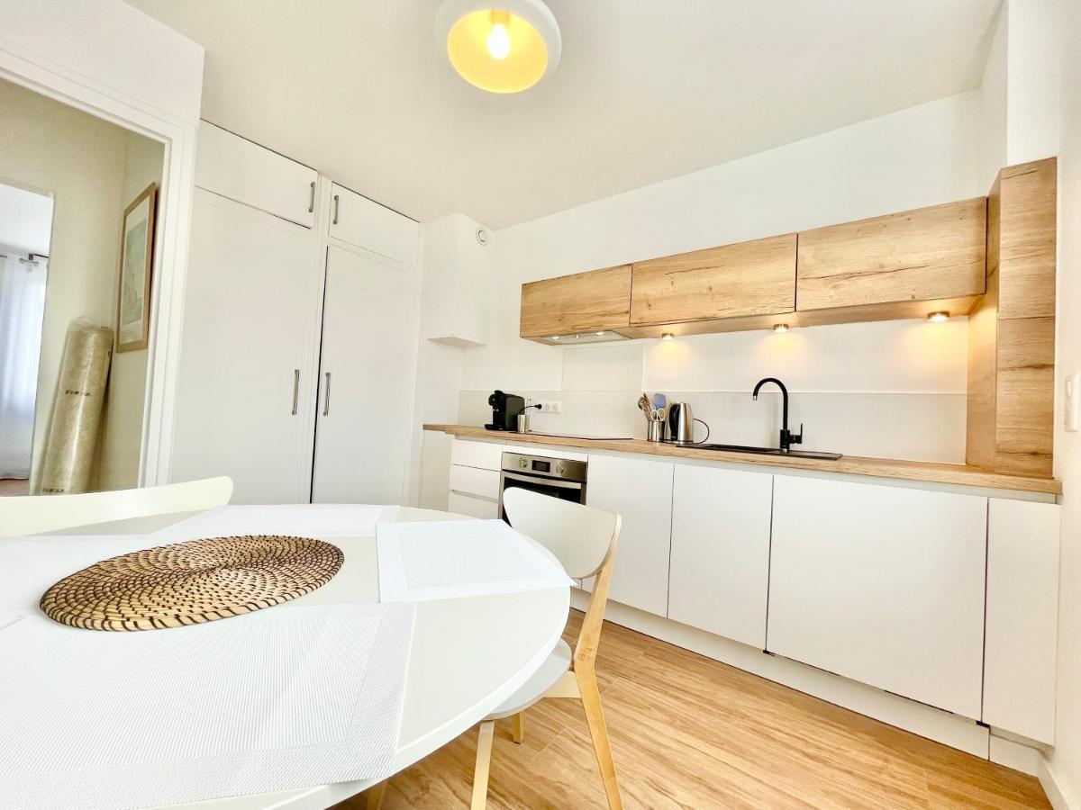 סן נזאר St Nazaire - L'Art Deco - Stationnement Gratuit - Centre Ville - Wifi Fibre מראה חיצוני תמונה